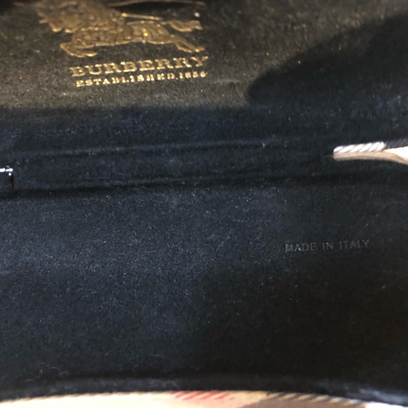 Burberry hard case eyeglass case - Picture 7 of 9